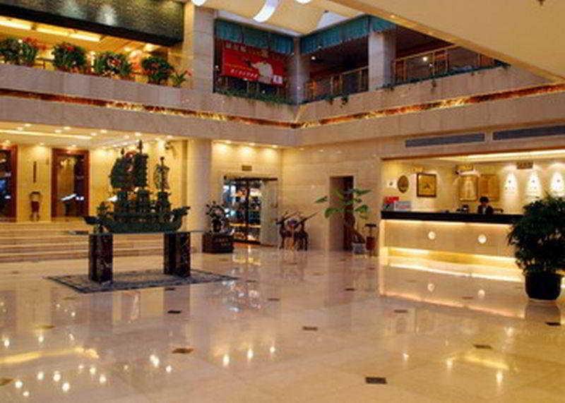 Imperial Court Hotel Yichang Interior photo